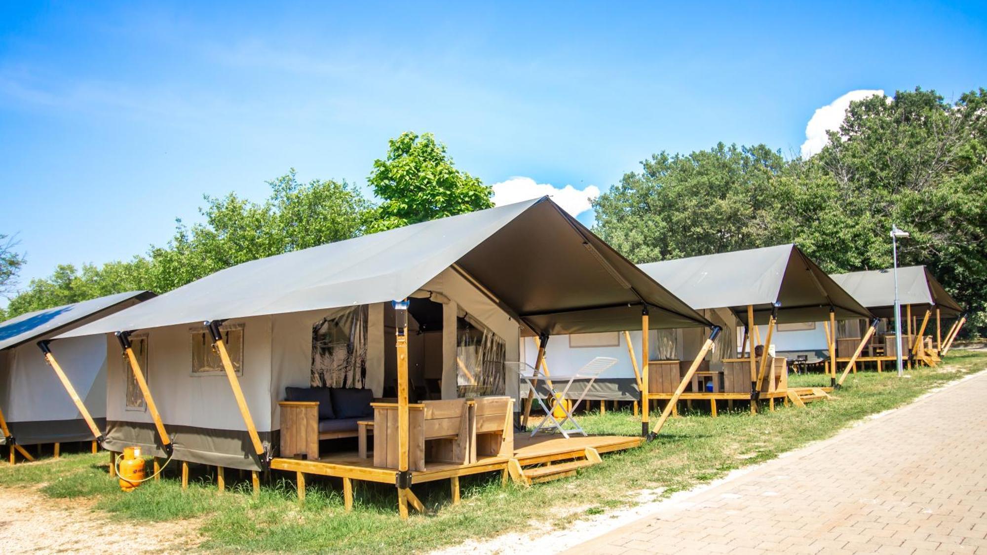Easyatent Camping Porto Sole 弗尔萨尔 外观 照片